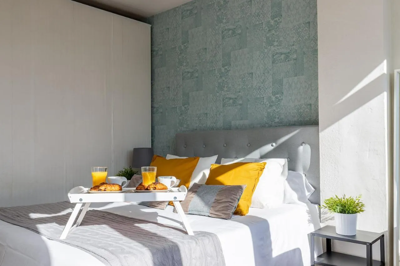 Living4Malaga Beach Apartment